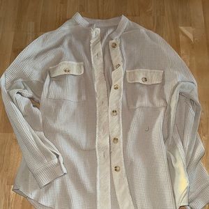 Flannel does not have tags!! Fits like small/M